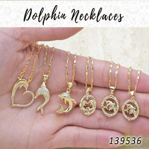 25 collares de delfines en capas de oro ($4.00) c/u